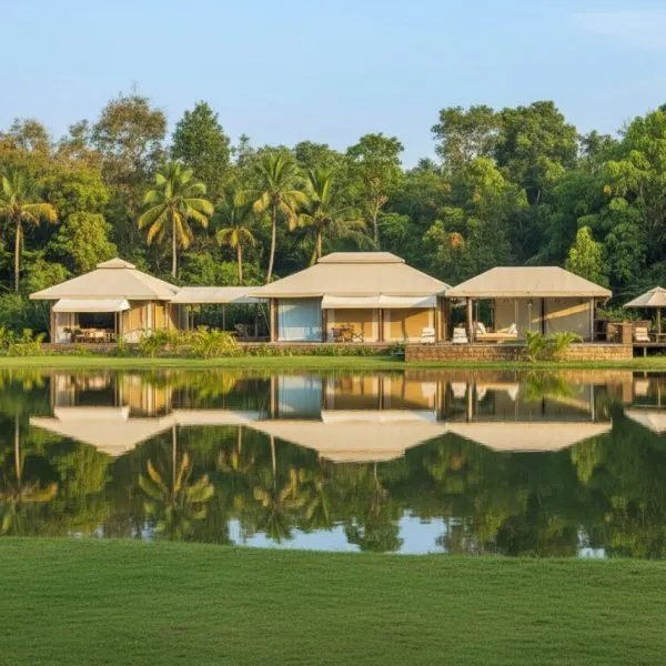 presidential suite luxury tent for resorts & glamping