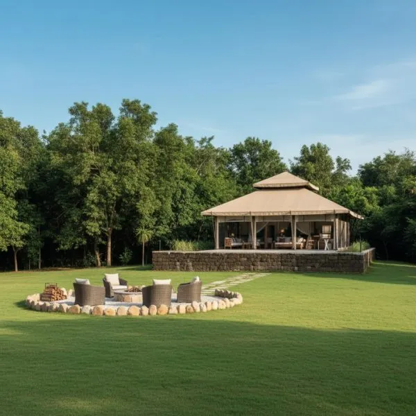 presidential suite luxury tent for resorts & glamping