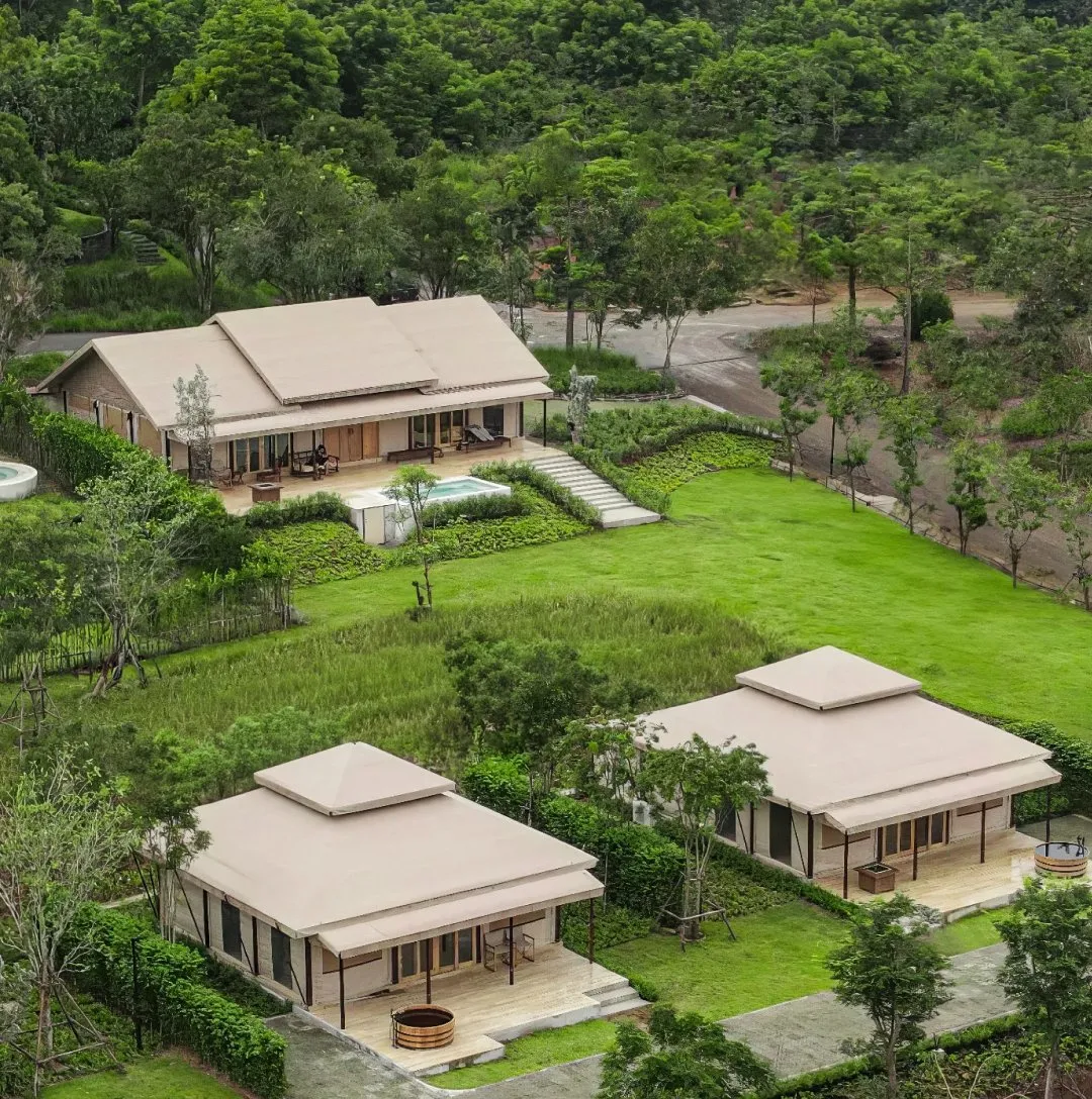 presidential suite luxury tent for resorts & glamping